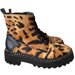 Vince Camuto Mindinta Cowhair and Leather Leopard Print Combat Ankle‎ Boots 5.5